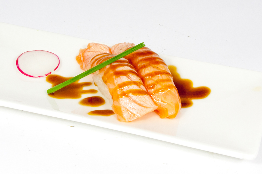 21 / Salmone scottato (2 pz.)